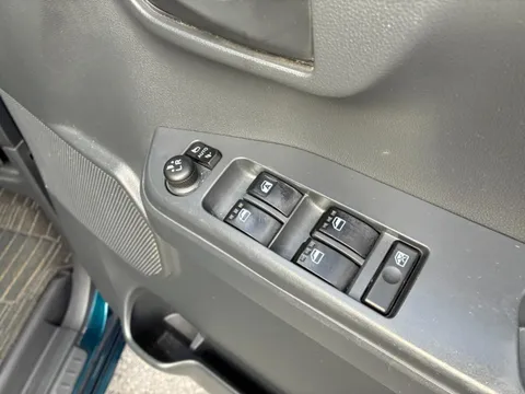 Toyota Pixis Mega