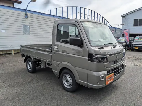 Nissan Clipper Truck