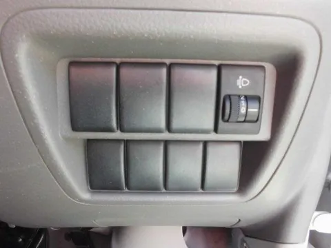 Mitsubishi Minicab Van