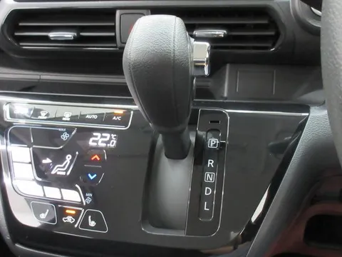 Mitsubishi eK X