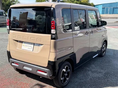 Mitsubishi Delica Mini