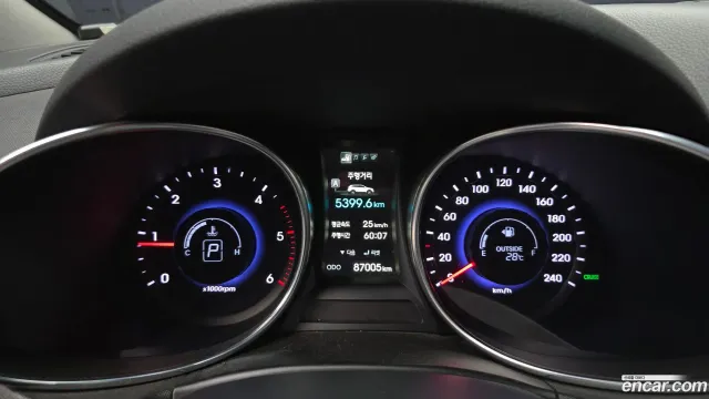 Hyundai Grand Santa Fe (Maxcruz)