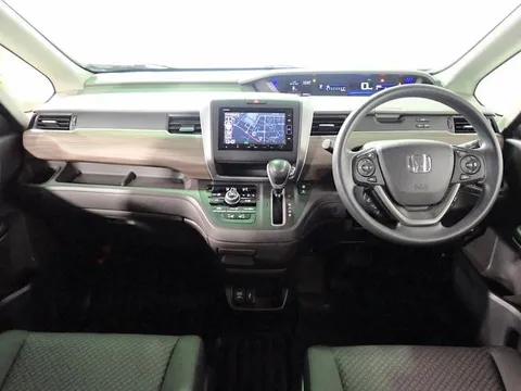 Honda Freed Plus