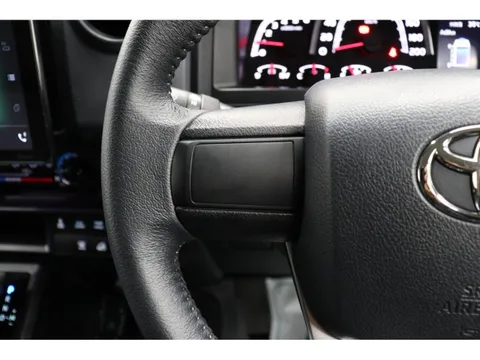 Toyota Land Cruiser 70