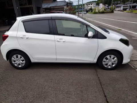 Toyota Yaris (Vitz)