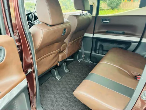 Honda N-BOX Slash