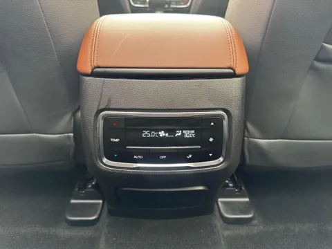 Gac GS8