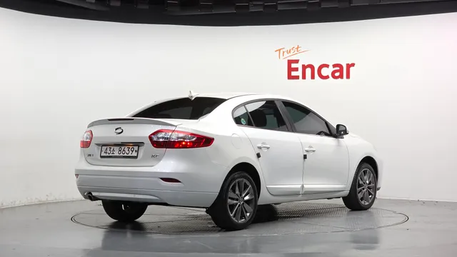 Renault SM3