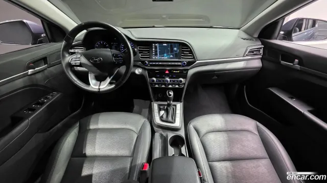 Hyundai Elantra (Avante)