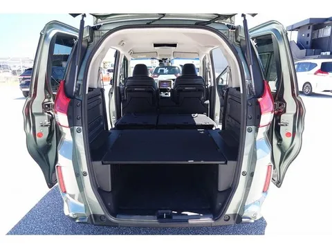 Honda Freed Plus