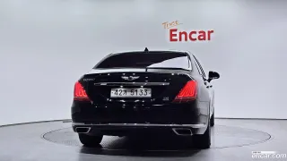 Genesis G90 (EQ900)