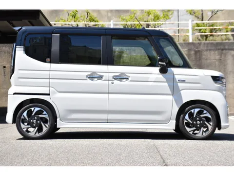 Suzuki Spacia Custom
