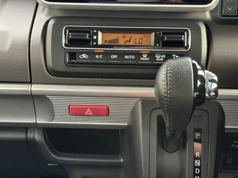 Suzuki Spacia Gear