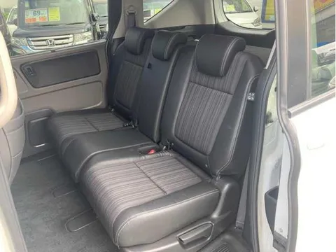Honda Freed Plus