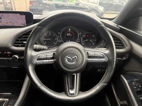 Mazda MAZDA3 Fastback