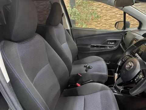 Toyota Yaris (Vitz)