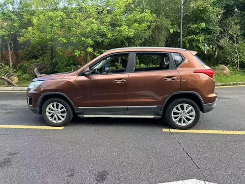 BAIC Senova X35