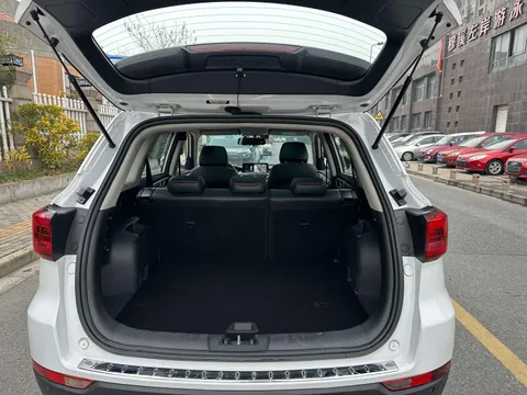 Changan CS75