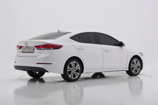 Hyundai Elantra (Avante)