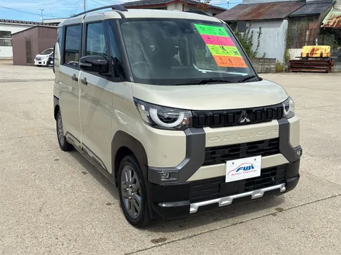 Mitsubishi Delica Mini