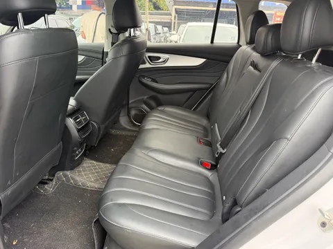 Roewe RX5