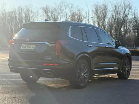 Cadillac XT6