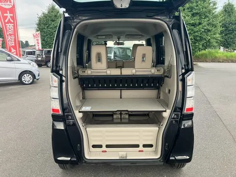 Honda N-BOX Plus