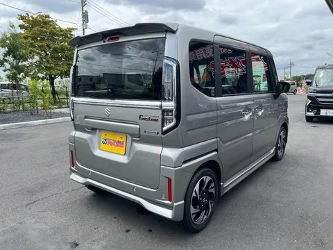 Suzuki Spacia Custom