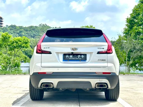 Cadillac XT4