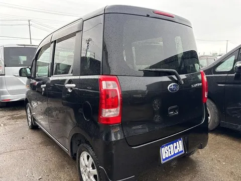 Subaru Lucra