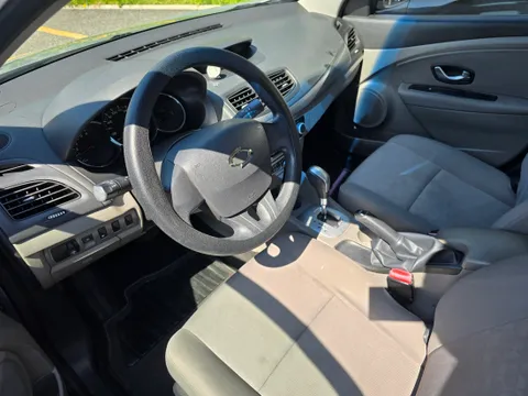 Renault SM3
