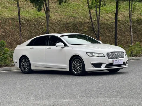 Lincoln MKZ