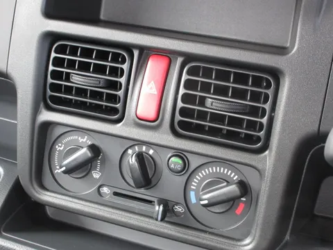 Nissan Clipper Truck