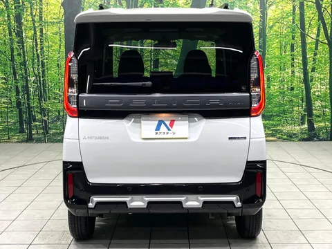 Mitsubishi Delica Mini
