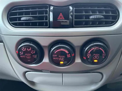 Mitsubishi I