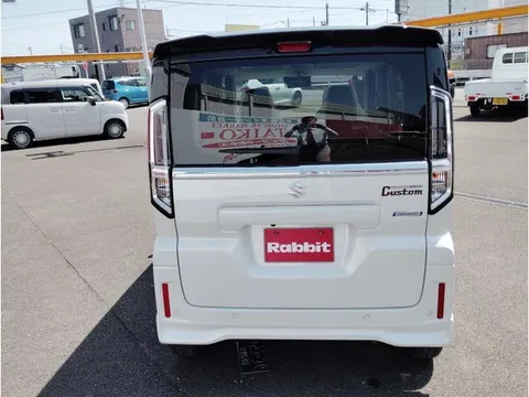 Suzuki Spacia Custom