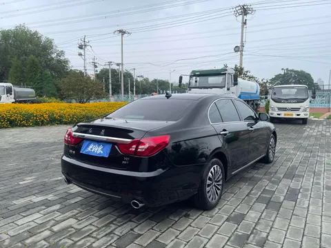Hongqi H7