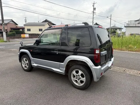 Mitsubishi Pajero Mini
