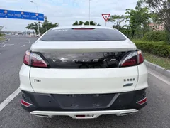 Venucia T90