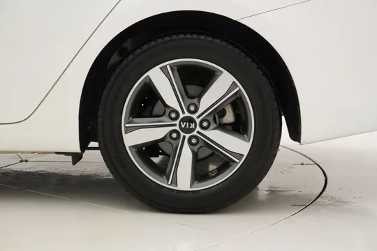 Kia Cerato (K3)