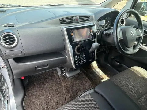 Mitsubishi eK Custom
