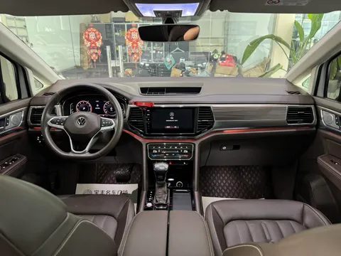 Volkswagen Viloran