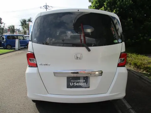 Honda Freed Spike
