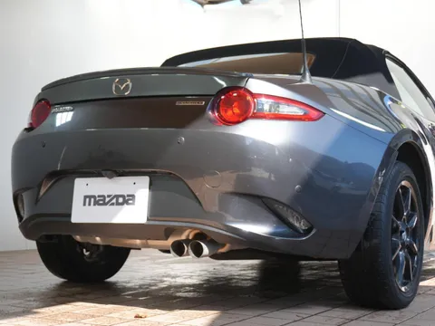 Mazda MX-5 (Roadster)