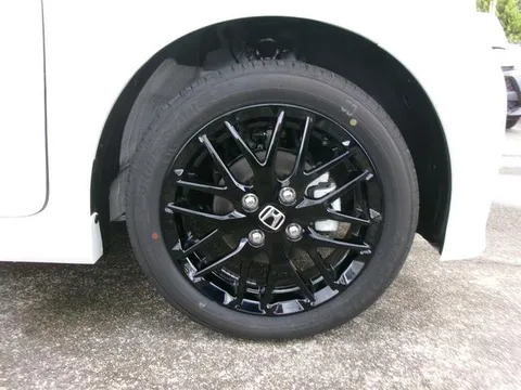 Honda N-WGN Custom