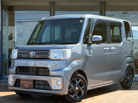 Toyota Pixis Mega