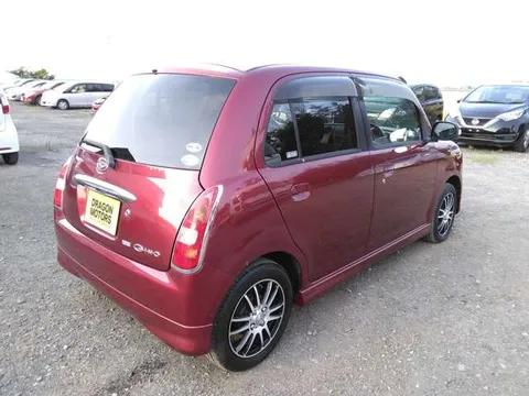 Daihatsu Mira Gino