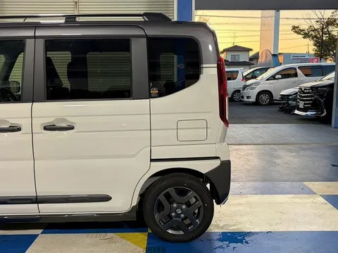 Suzuki Spacia Gear