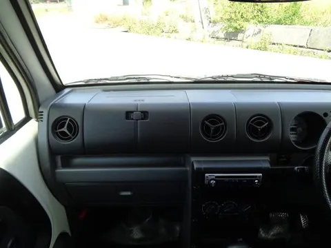 Daihatsu Naked