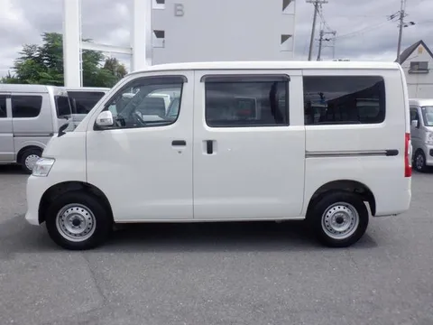 Toyota TownAce Van
